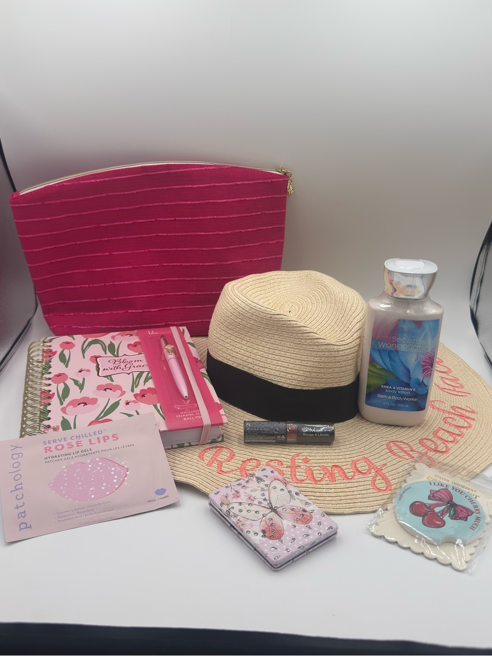 Pink Travel Lancomb Pouch & Resting Beach Face Bundle